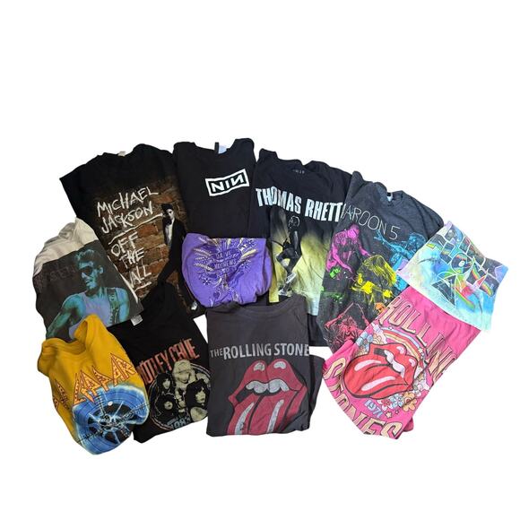 Random band tee lot graphic tees - Picture 1 of 1